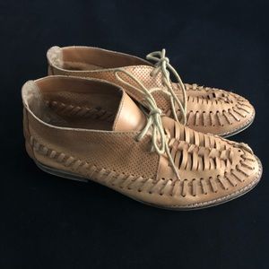 Women’s woven leather boots size 7